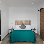 La Parcela 4*